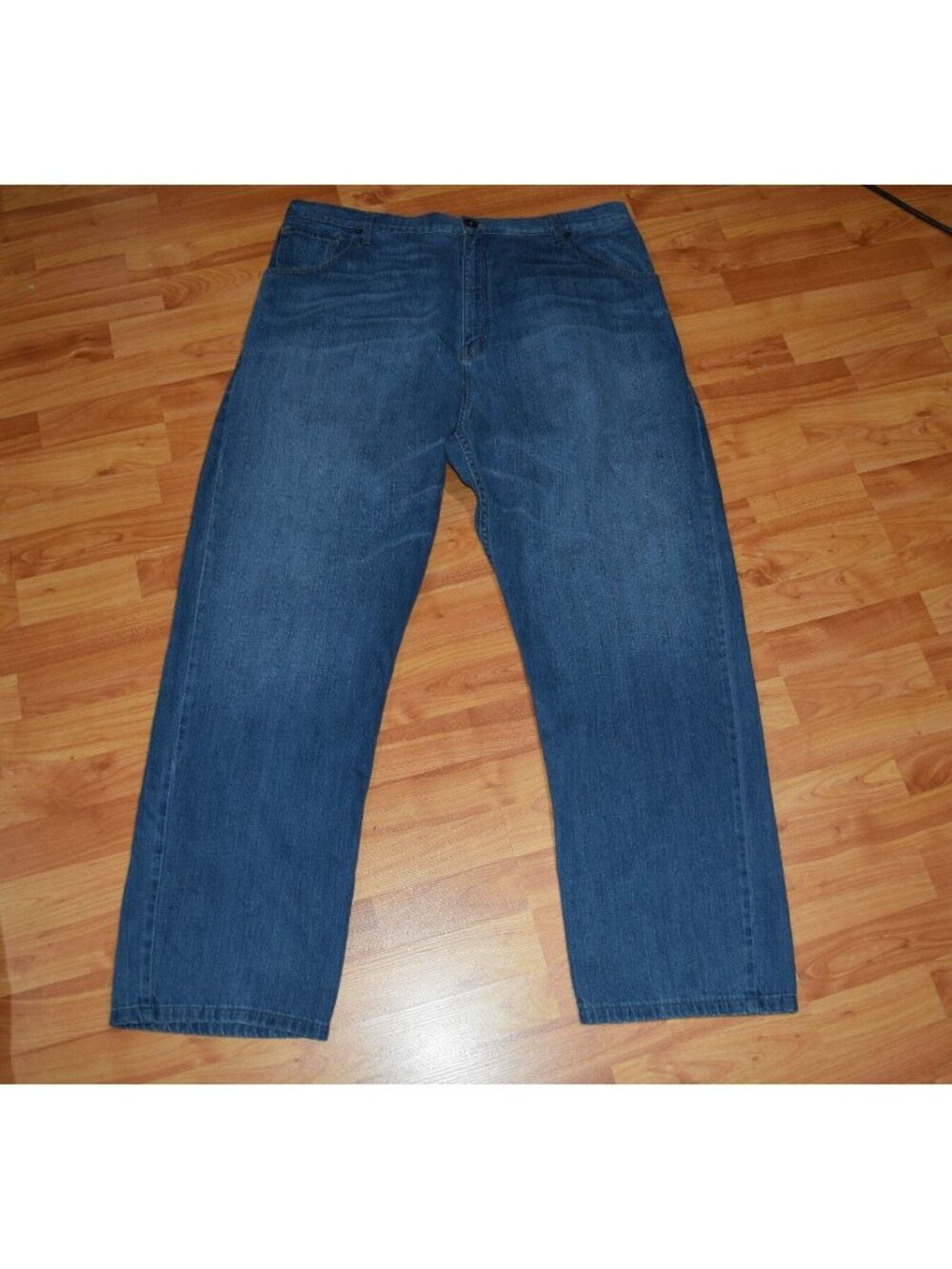 Willis & Walker Men's Sz 42 x 34 Denim Jeans